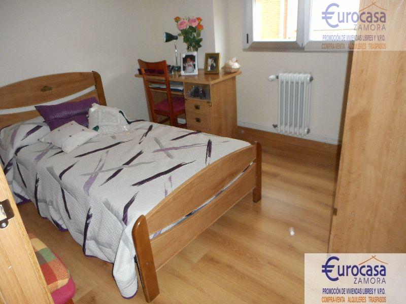 For sale of flat in Zamora