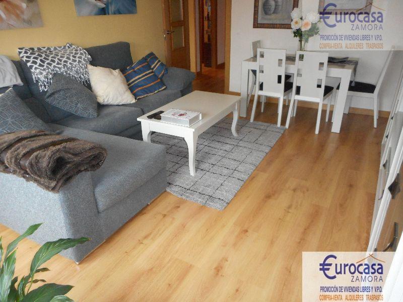 For sale of flat in Zamora