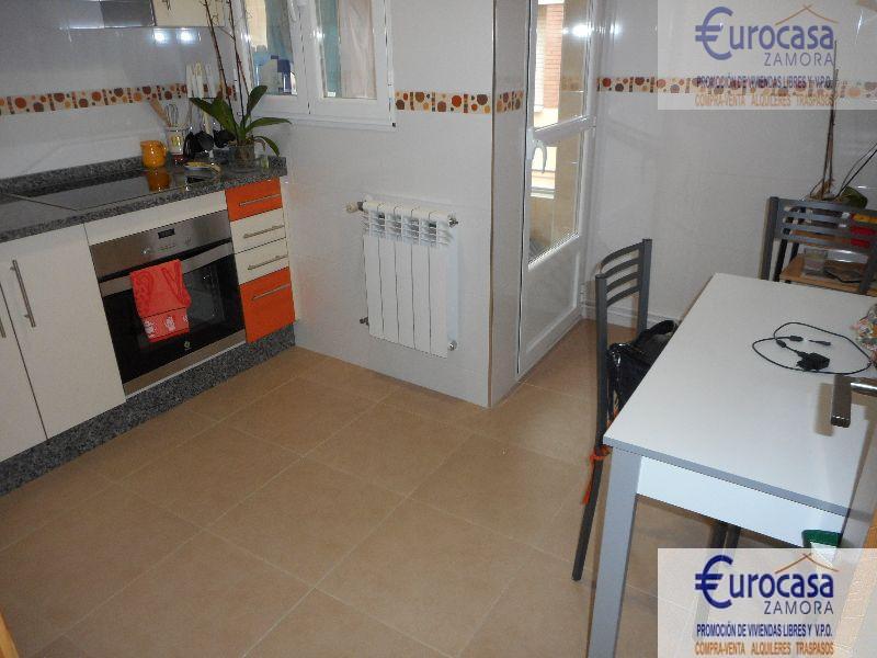 For sale of flat in Zamora
