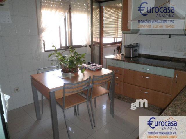 For sale of flat in Zamora
