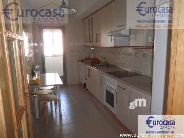 For sale of flat in Zamora