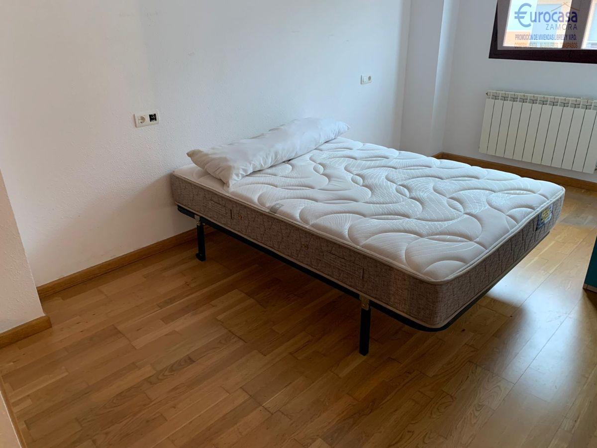 For sale of flat in Zamora
