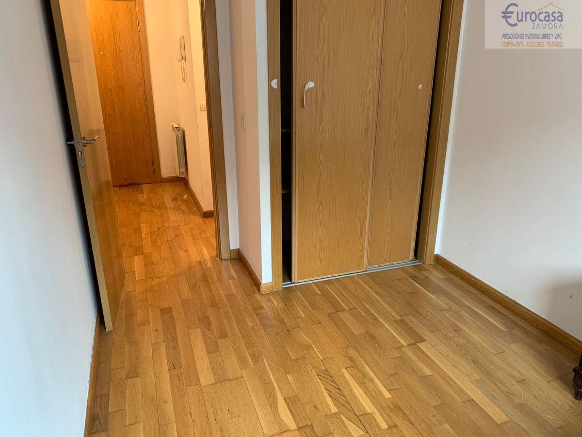 For sale of flat in Zamora