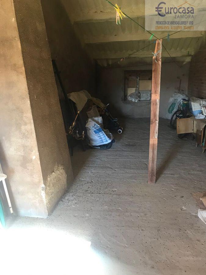 Venta de casa en Montamarta