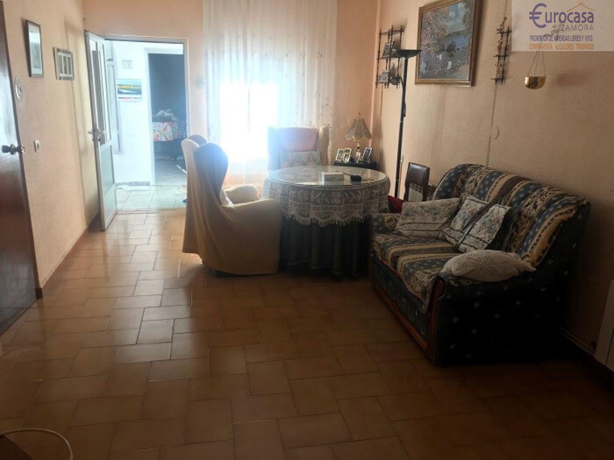 Venta de casa en Montamarta