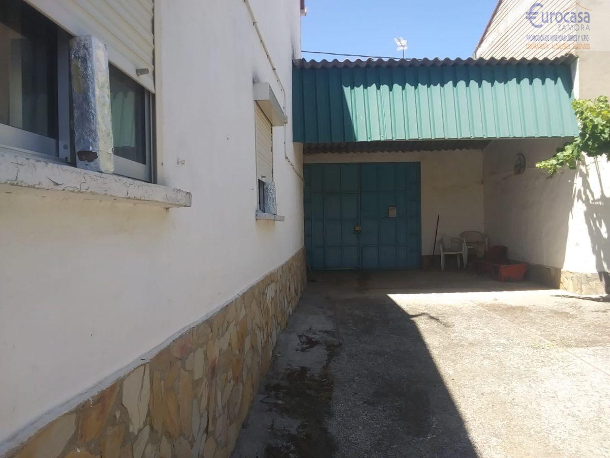 Venta de casa en Montamarta