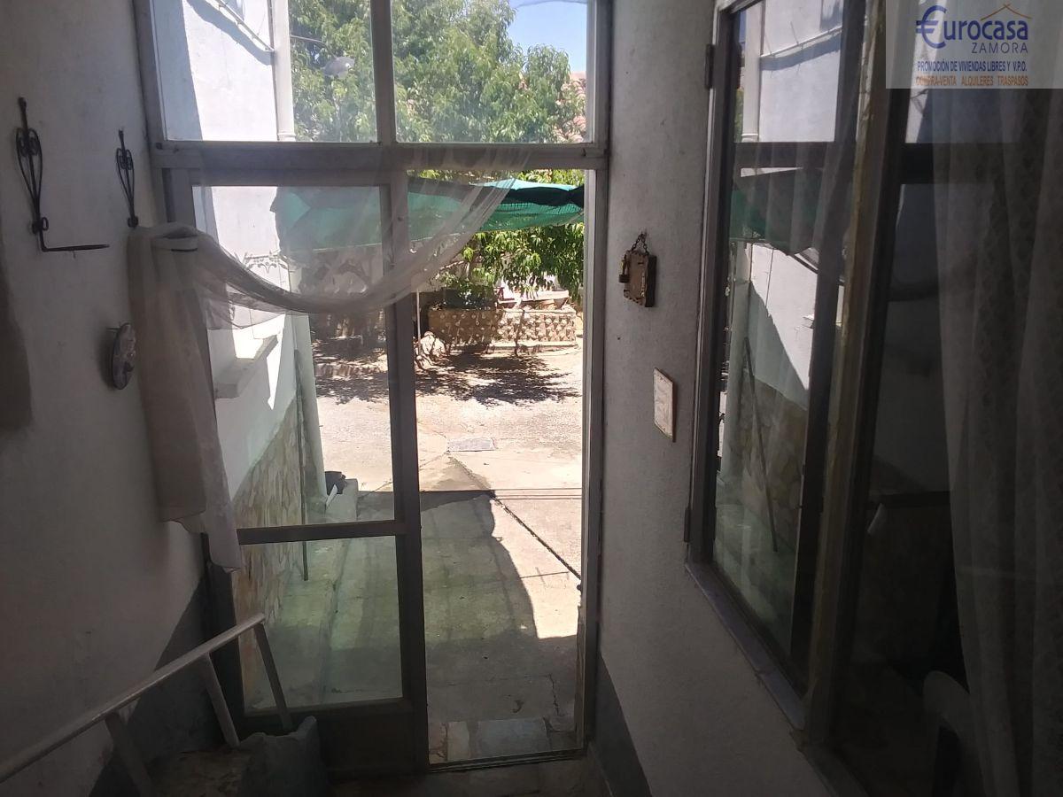 Venta de casa en Montamarta