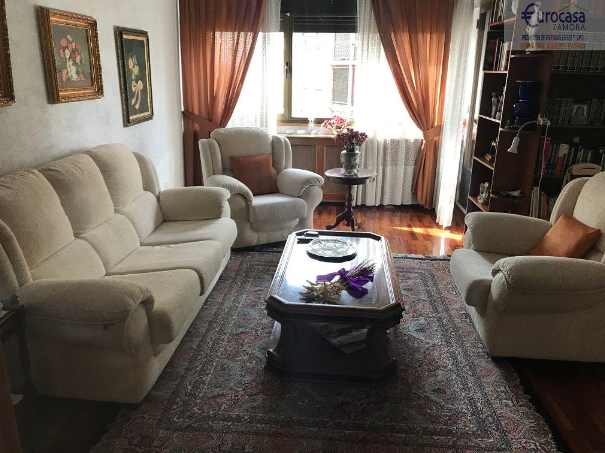 For sale of flat in Zamora