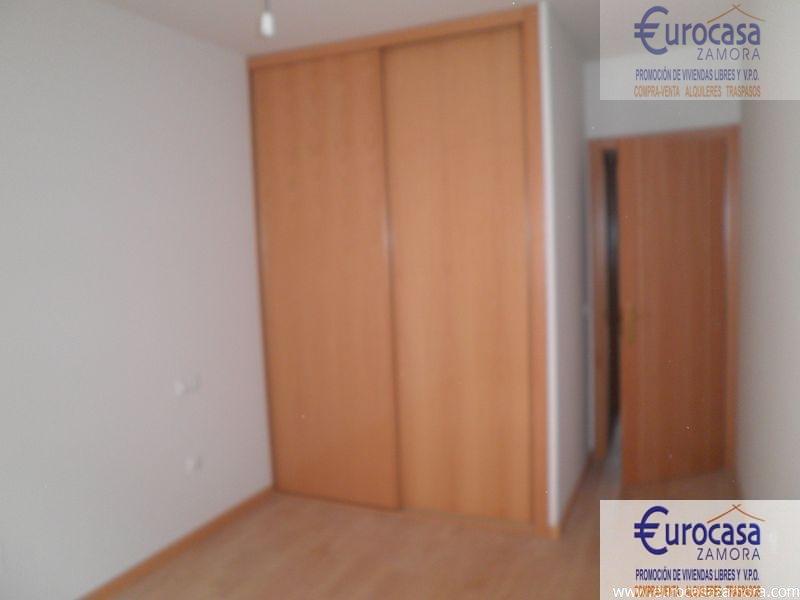 Venta de piso en Morales del Vino Venta de piso en Morales del Vino