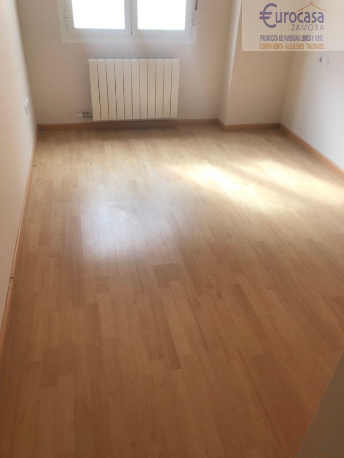 Venta de piso en Morales del Vino Venta de piso en Morales del Vino