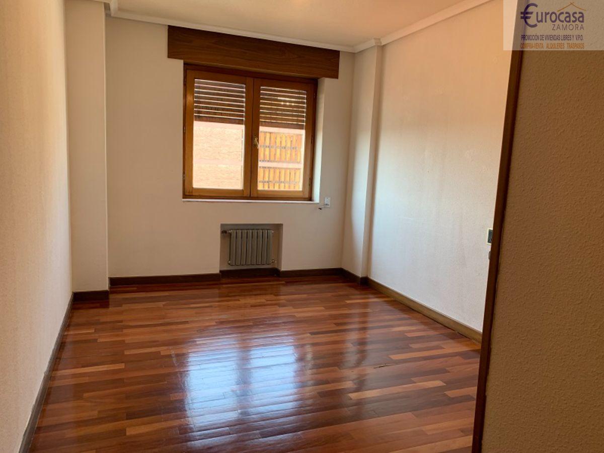 For sale of flat in Zamora