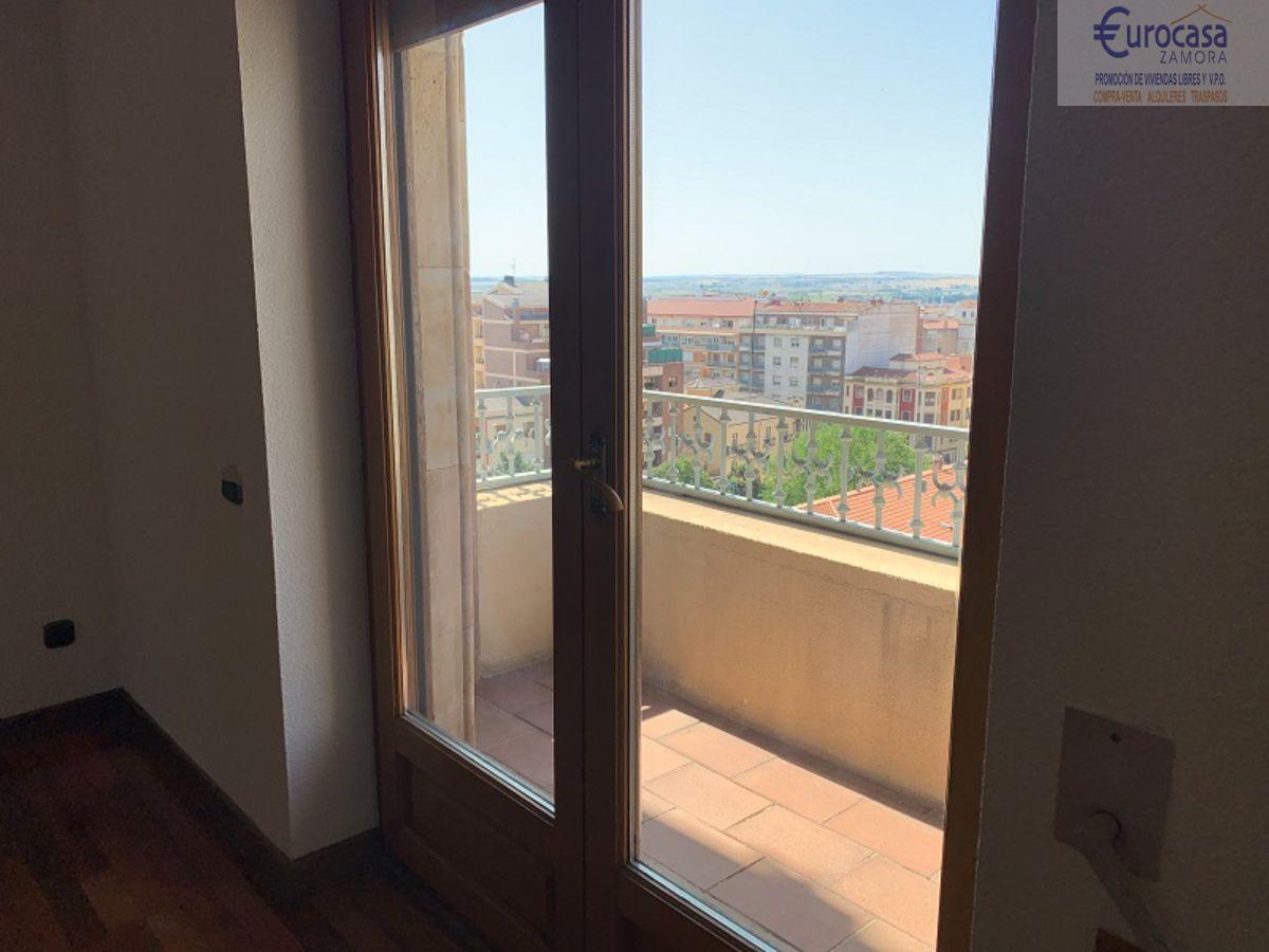 For sale of flat in Zamora