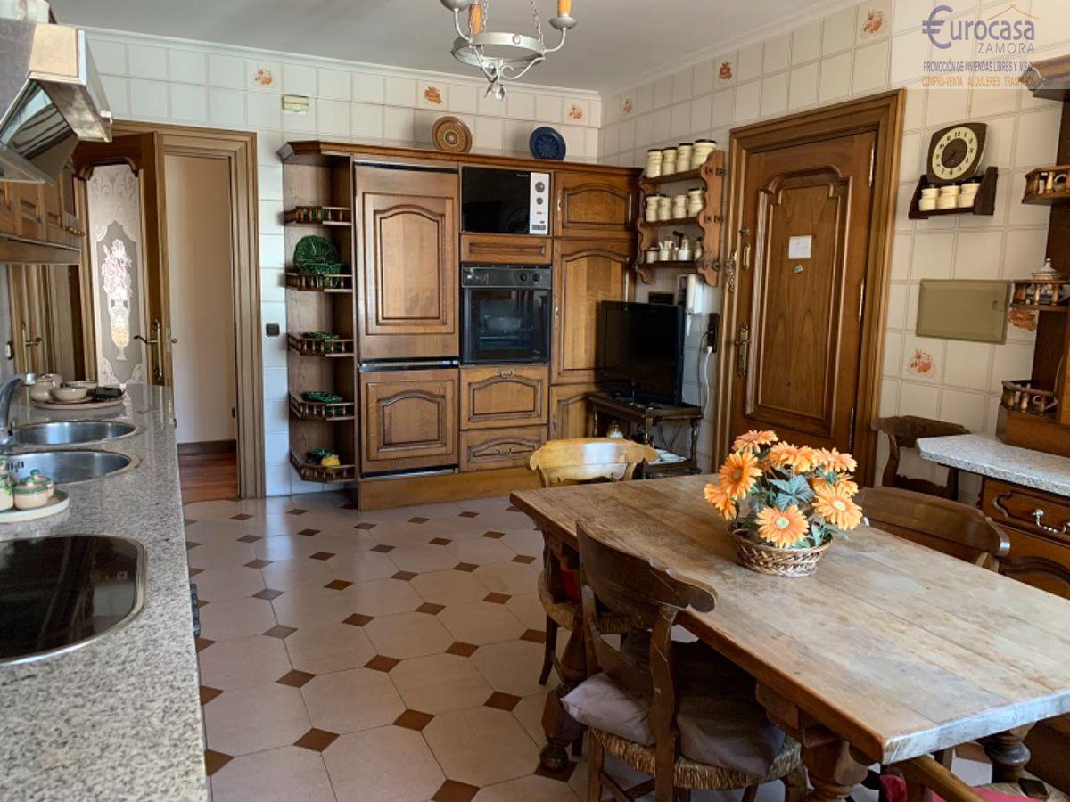 For sale of flat in Zamora