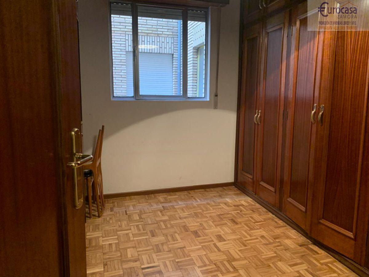 For sale of flat in Zamora