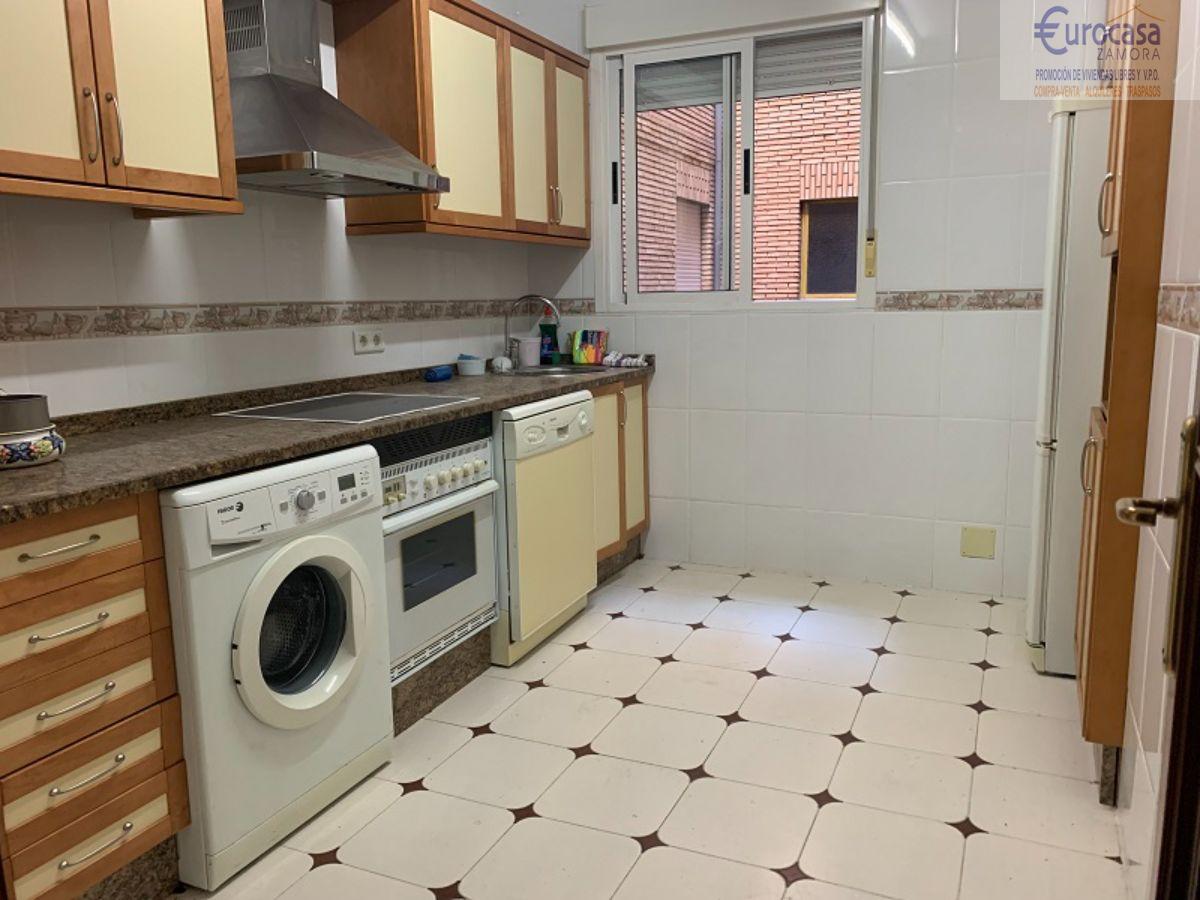For sale of flat in Zamora