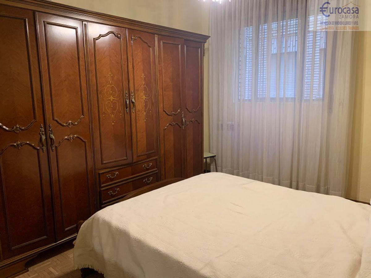 For sale of flat in Zamora