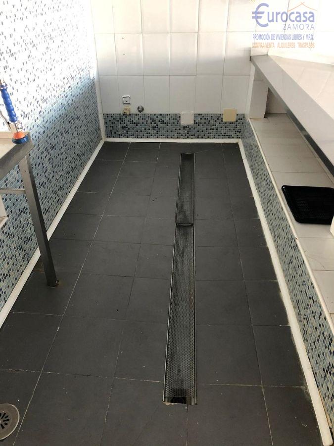 Venta de local en Zamora