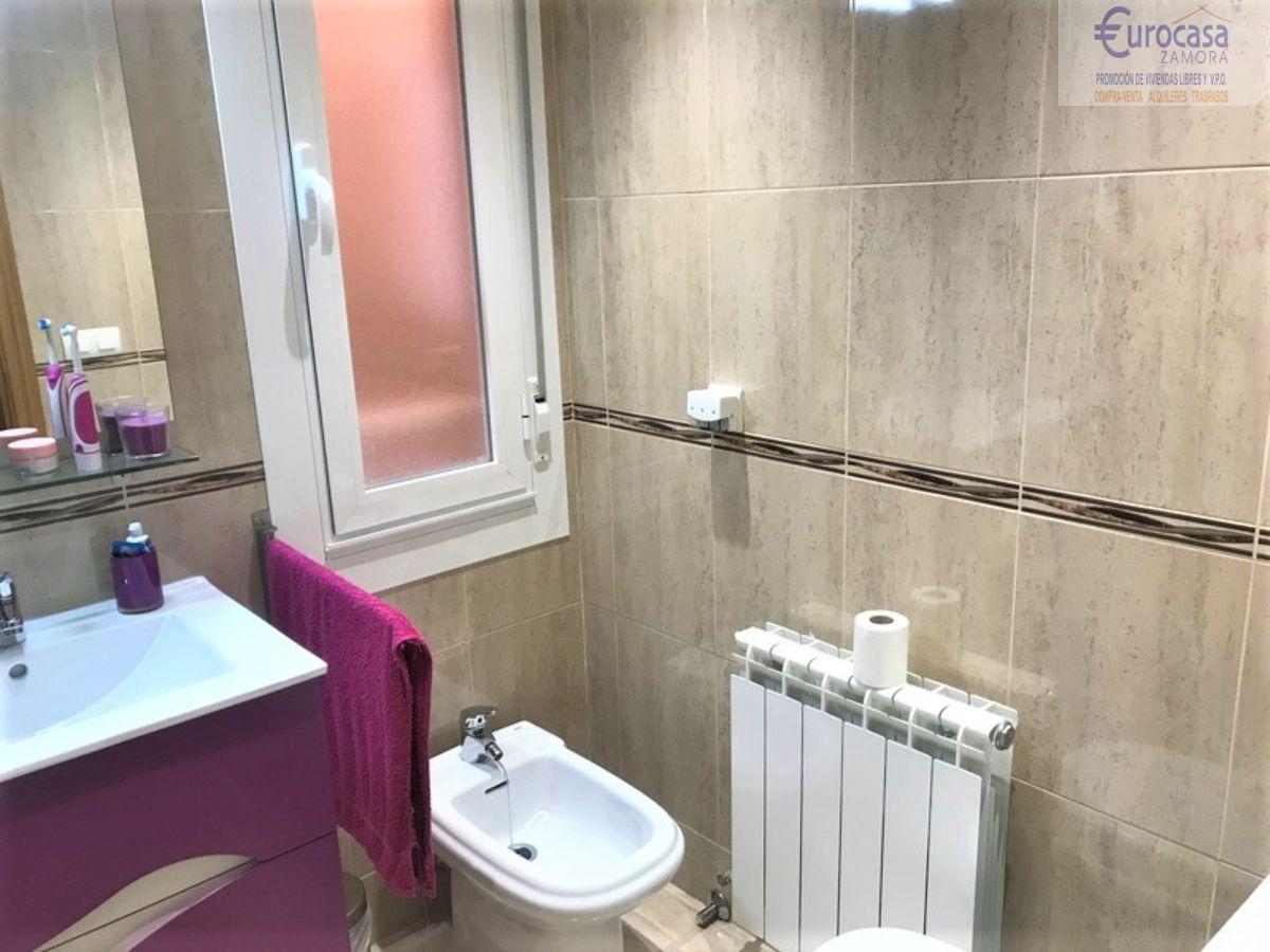 For sale of flat in Zamora