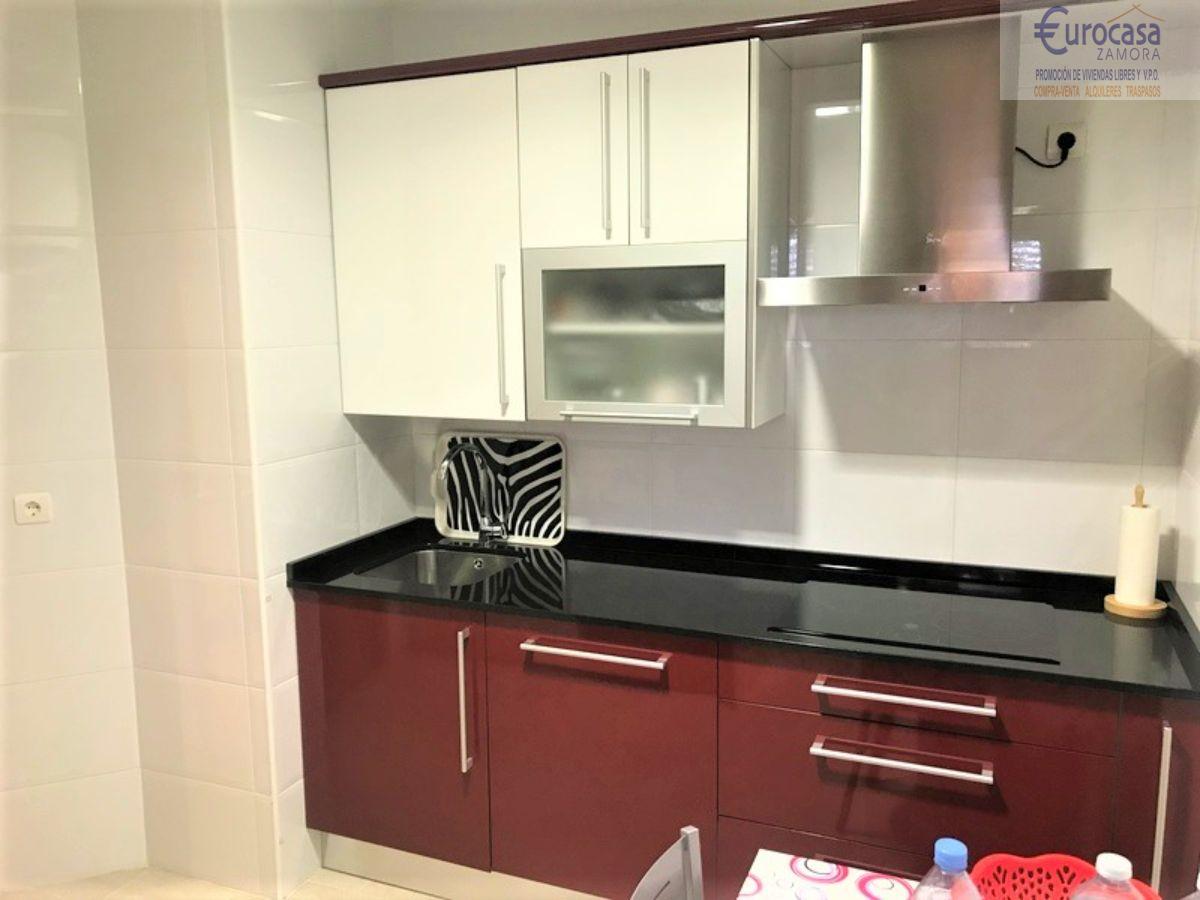 For sale of flat in Zamora