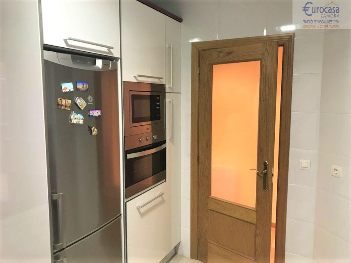 For sale of flat in Zamora