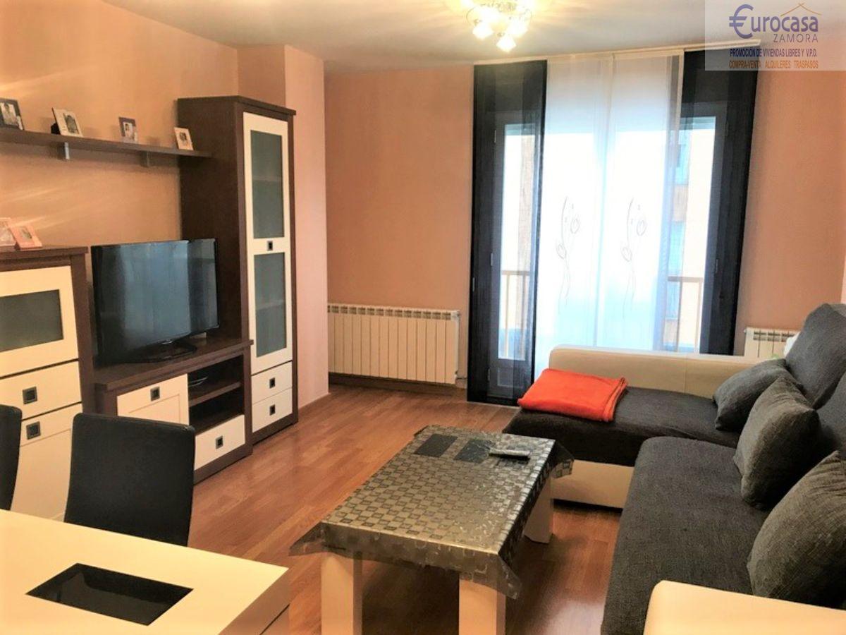 For sale of flat in Zamora