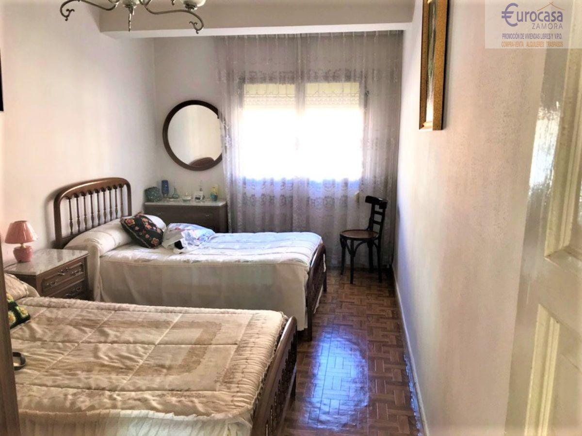 For sale of flat in Zamora