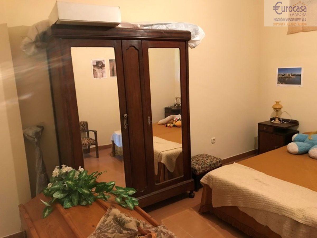 For sale of chalet in Zamora