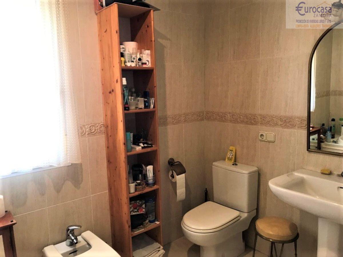 For sale of chalet in Zamora