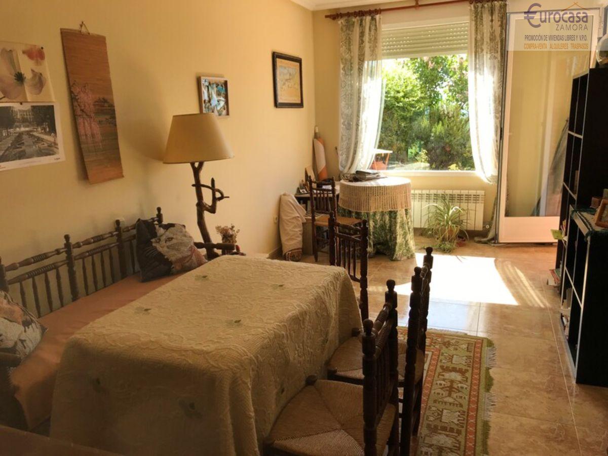 For sale of chalet in Zamora