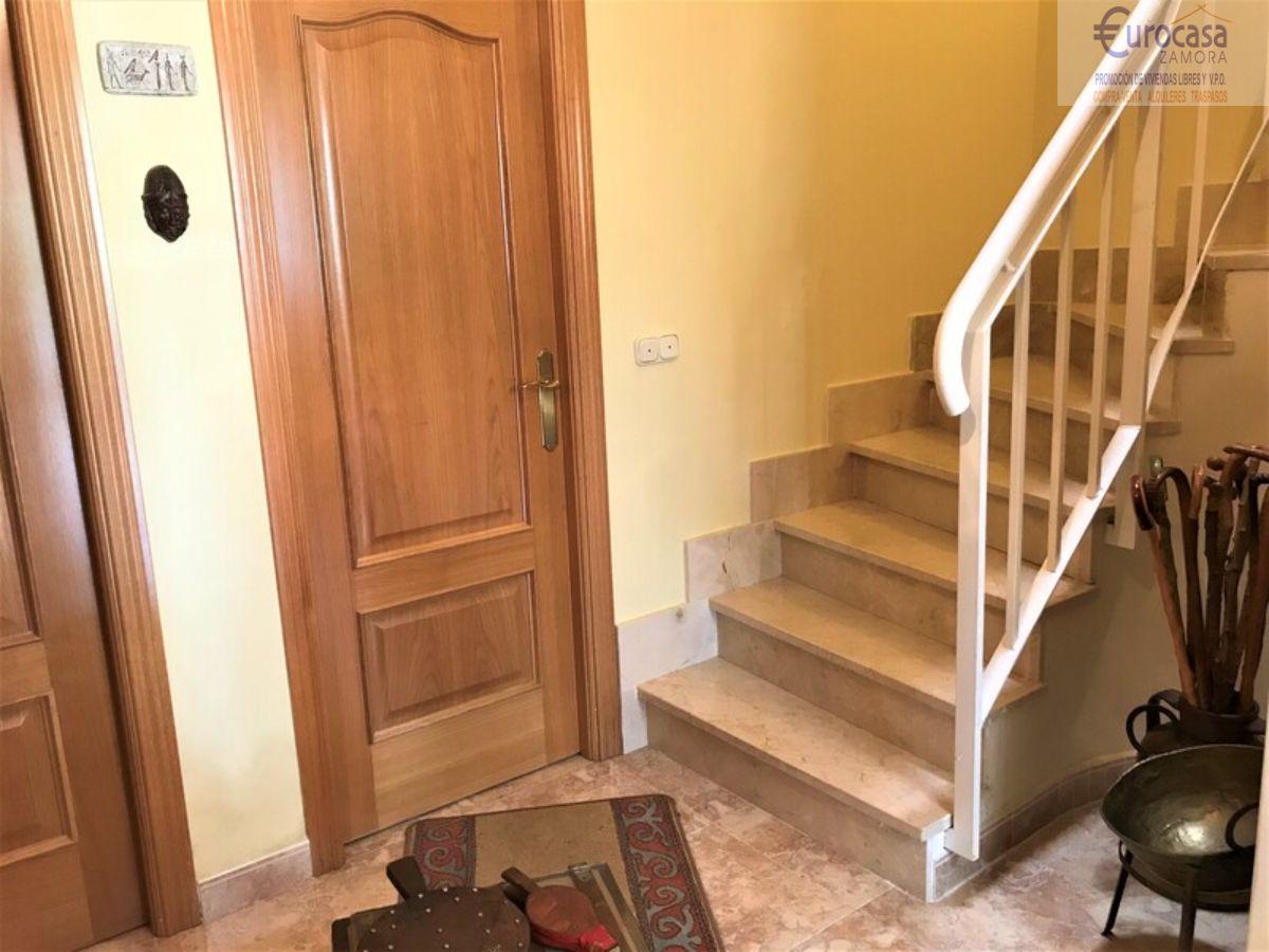For sale of chalet in Zamora