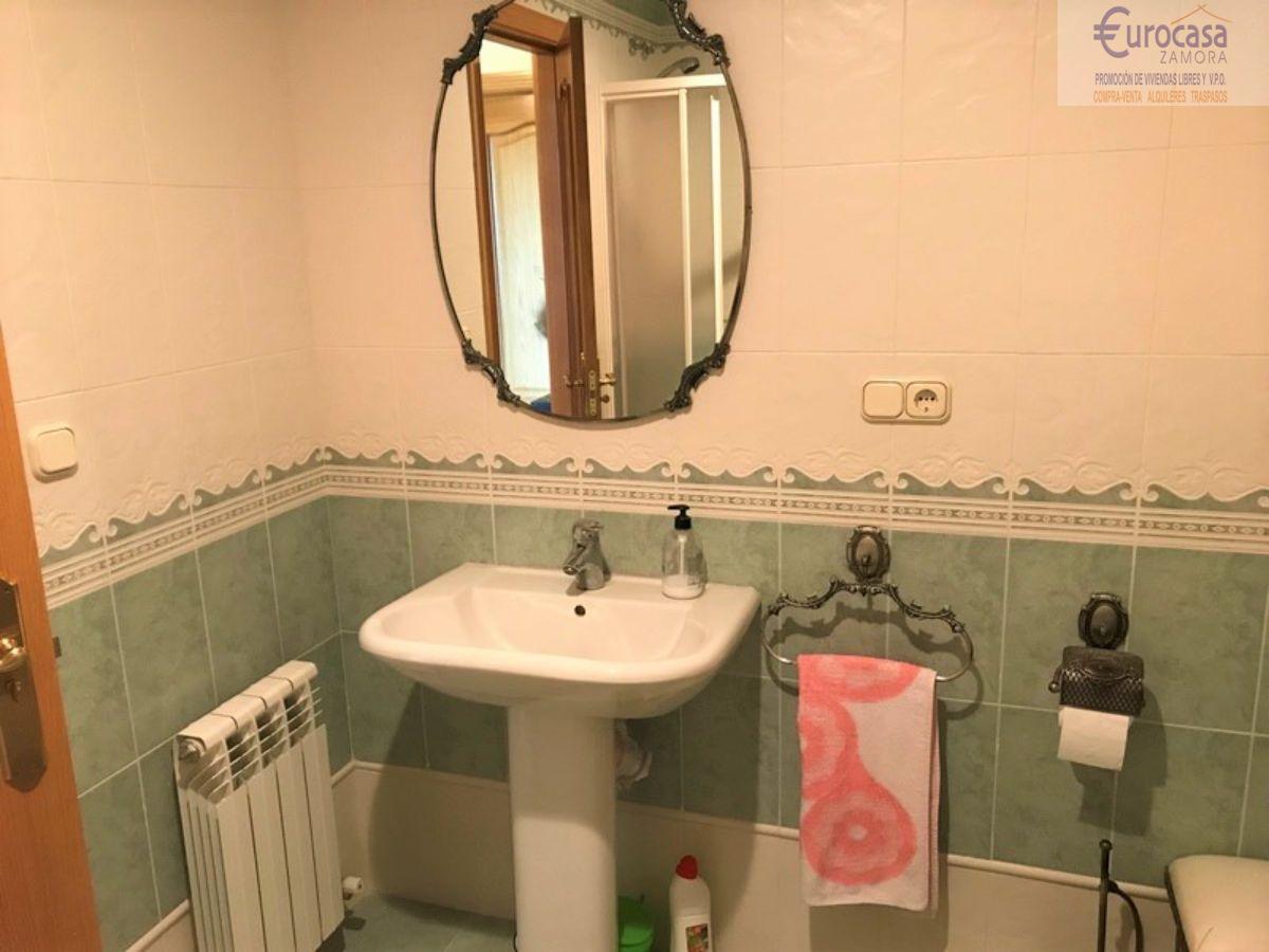 For sale of chalet in Zamora