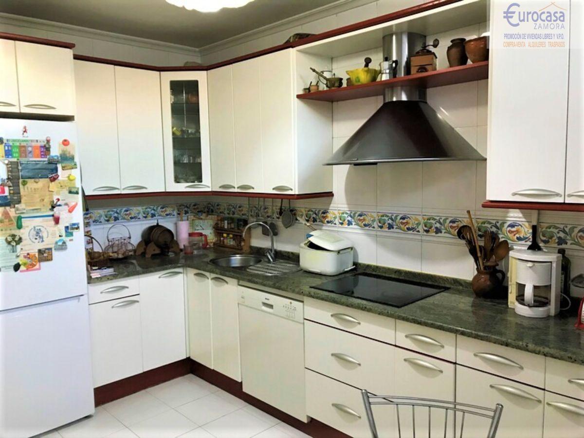 For sale of chalet in Zamora