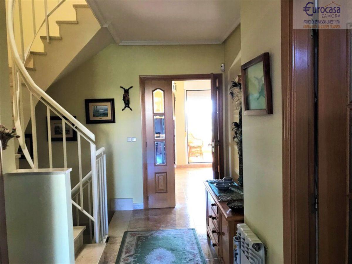 For sale of chalet in Zamora
