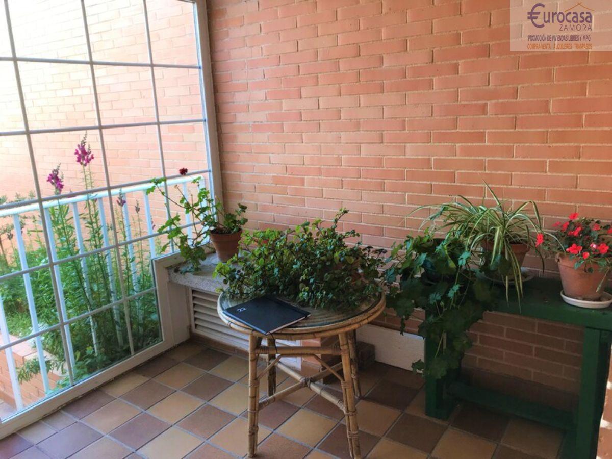 For sale of chalet in Zamora