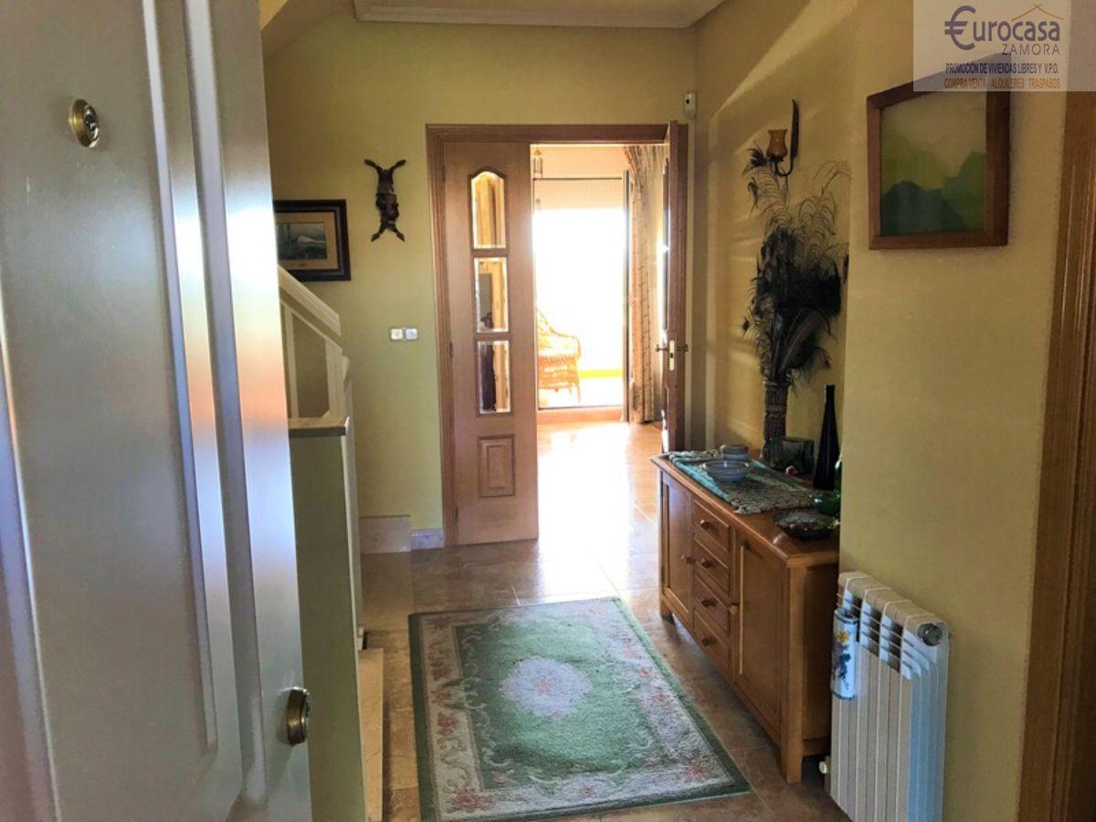 For sale of chalet in Zamora
