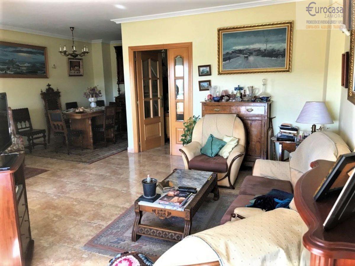 For sale of chalet in Zamora