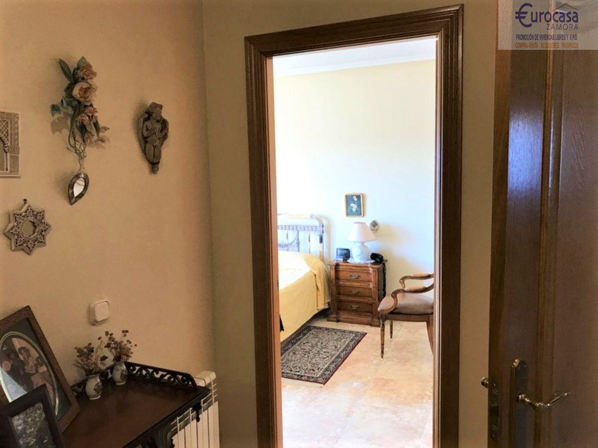 For sale of chalet in Zamora