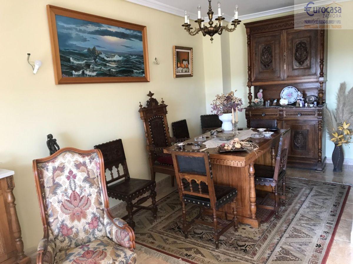 For sale of chalet in Zamora