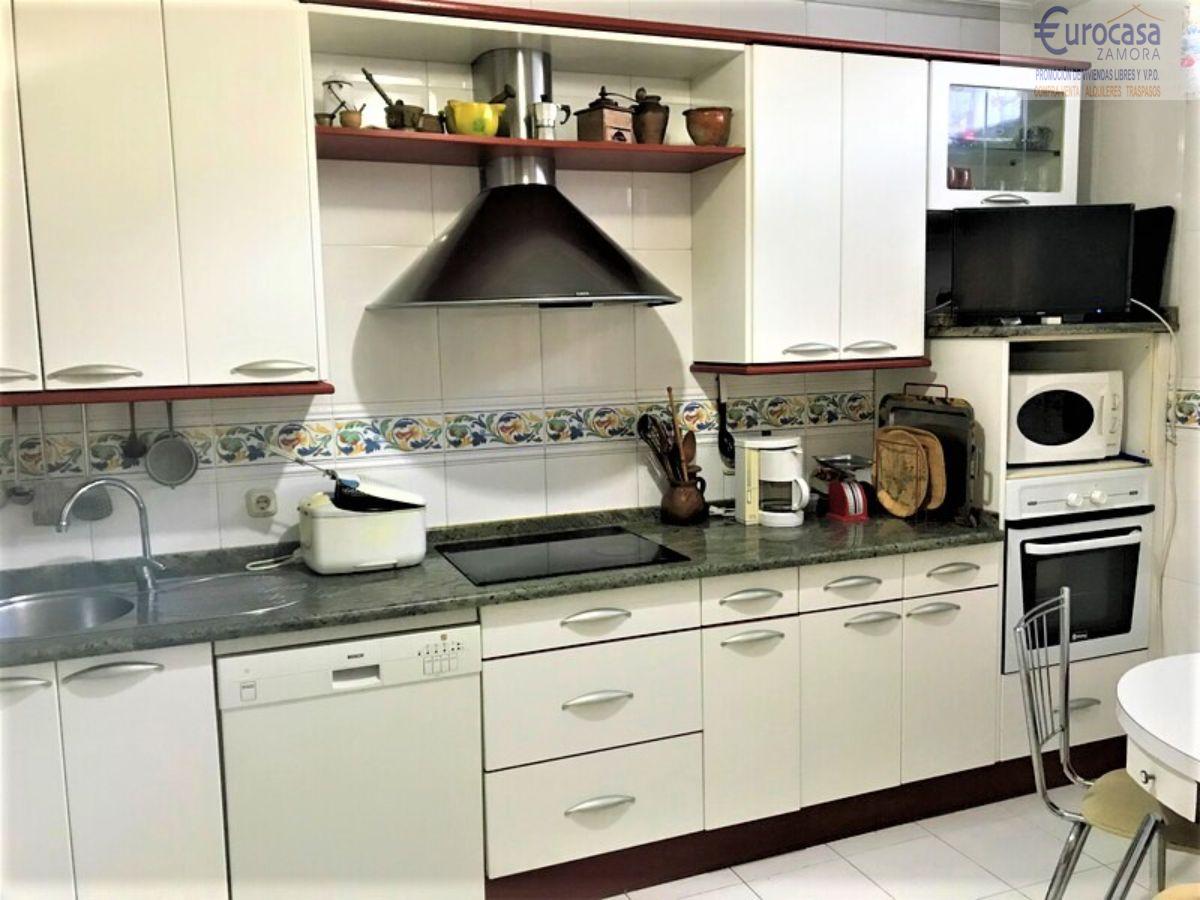 For sale of chalet in Zamora