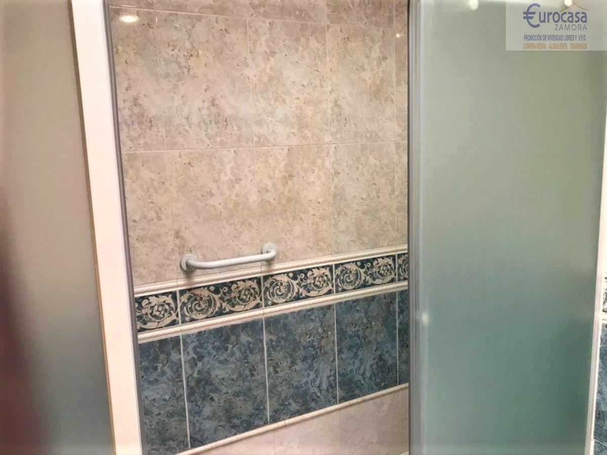 For sale of chalet in Zamora