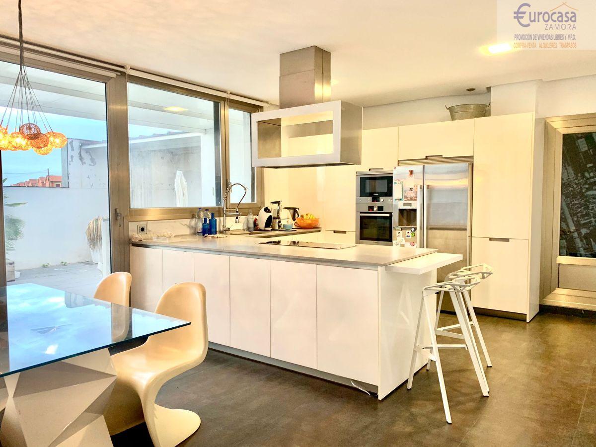For sale of chalet in Moraleja del Vino