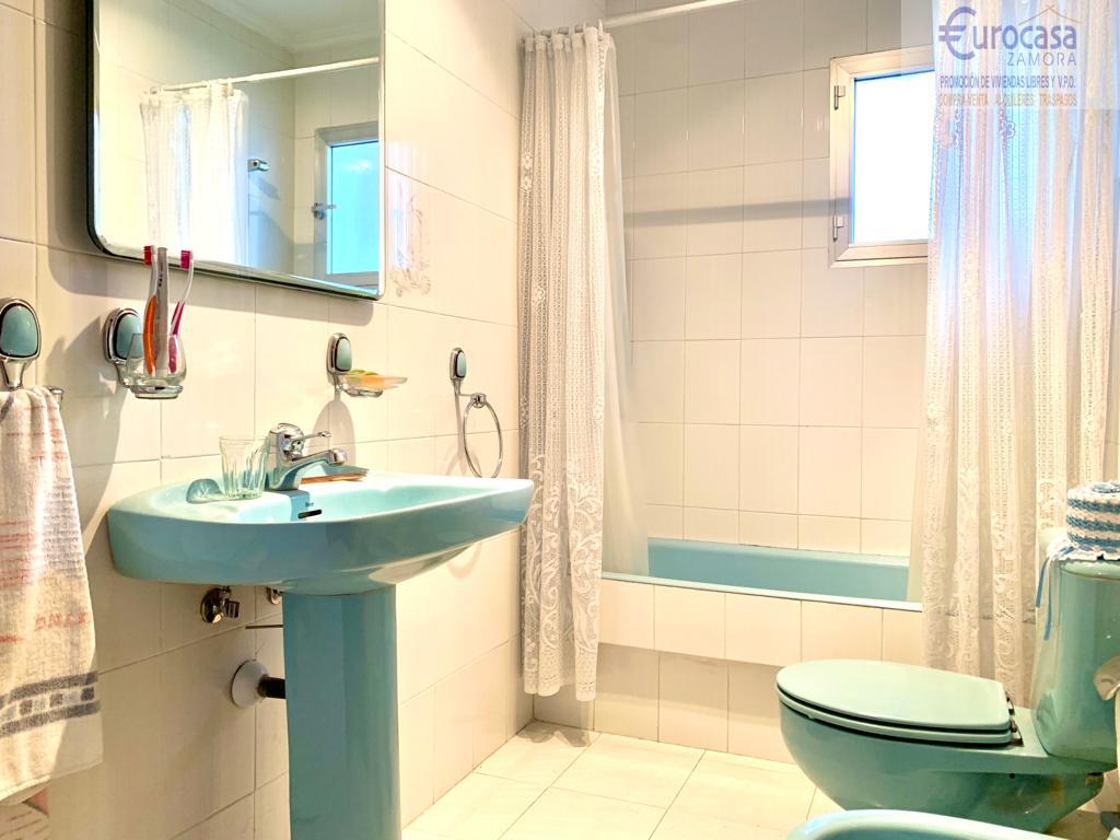 For sale of flat in Zamora