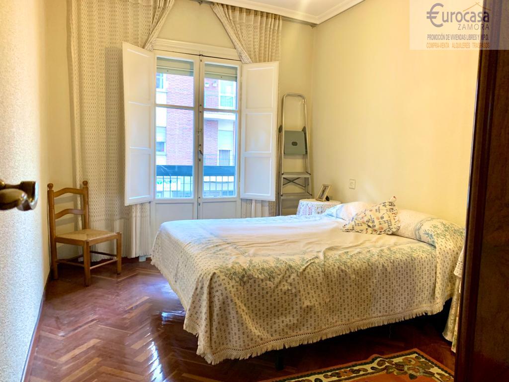 For sale of flat in Zamora
