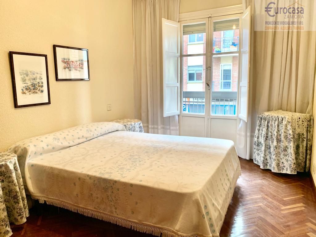 For sale of flat in Zamora