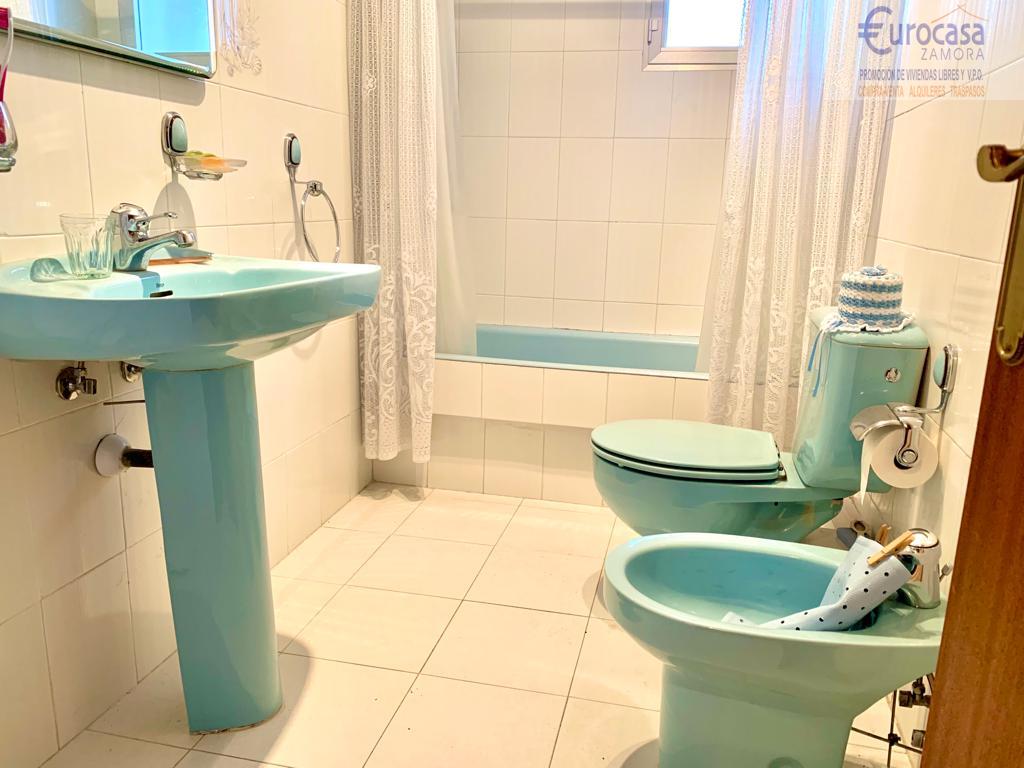 For sale of flat in Zamora