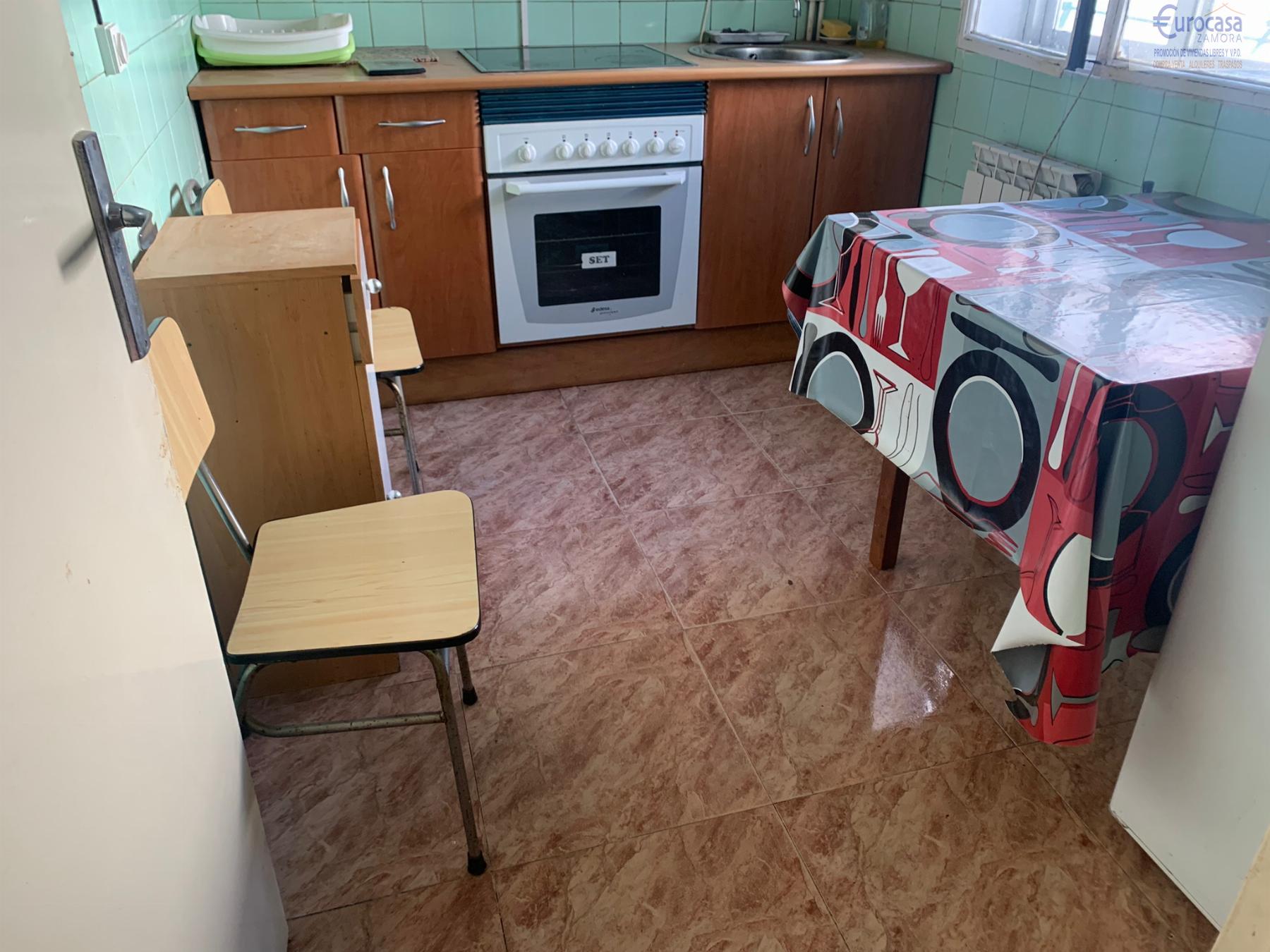 For sale of flat in Zamora