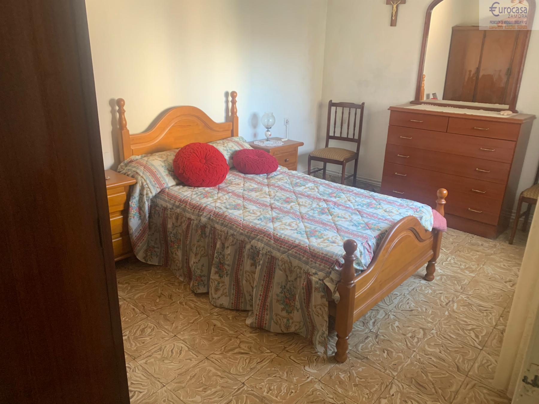 For sale of flat in Zamora