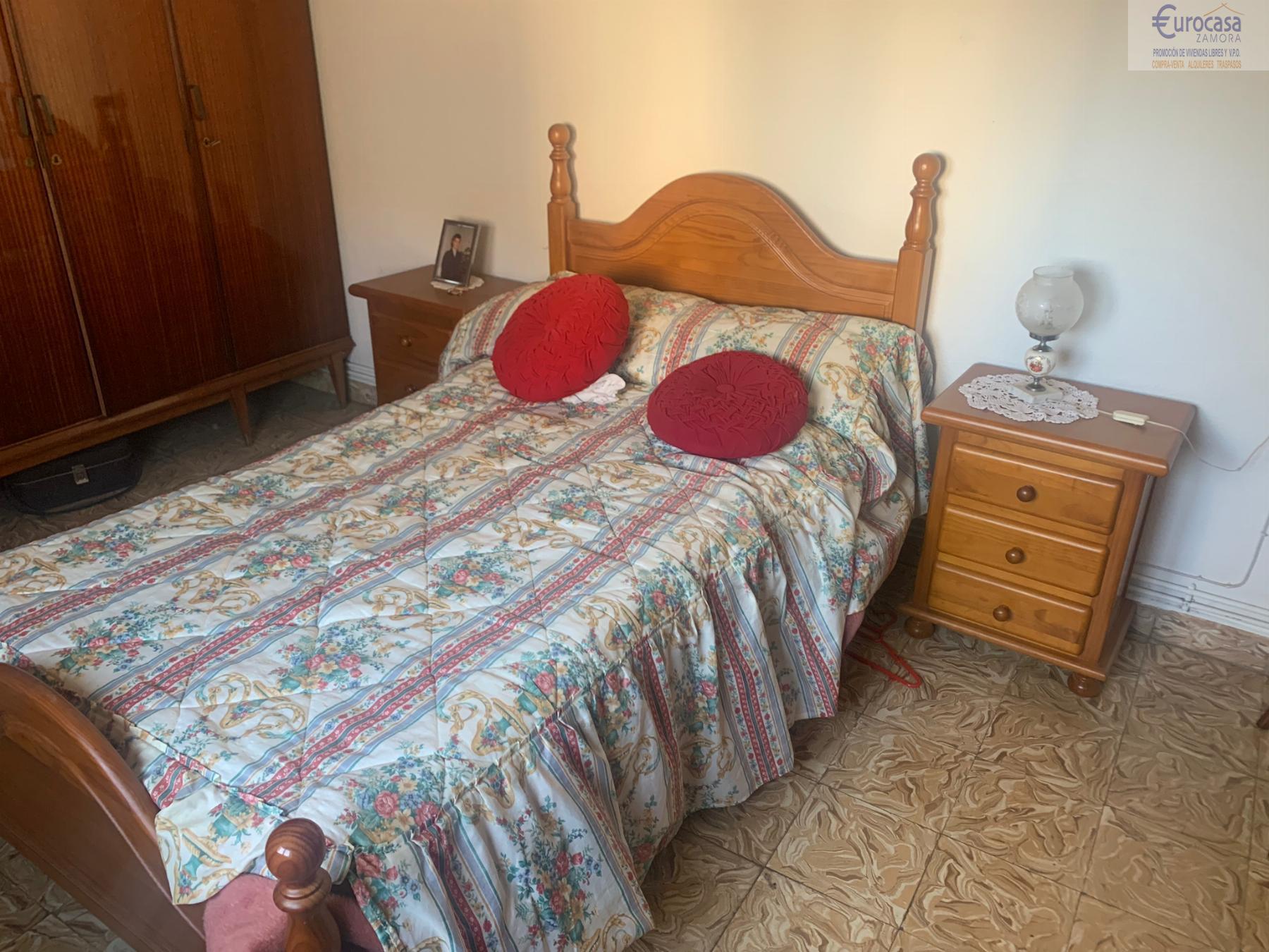 For sale of flat in Zamora