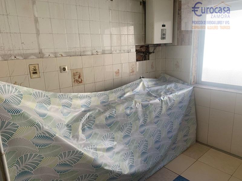 For sale of flat in Zamora