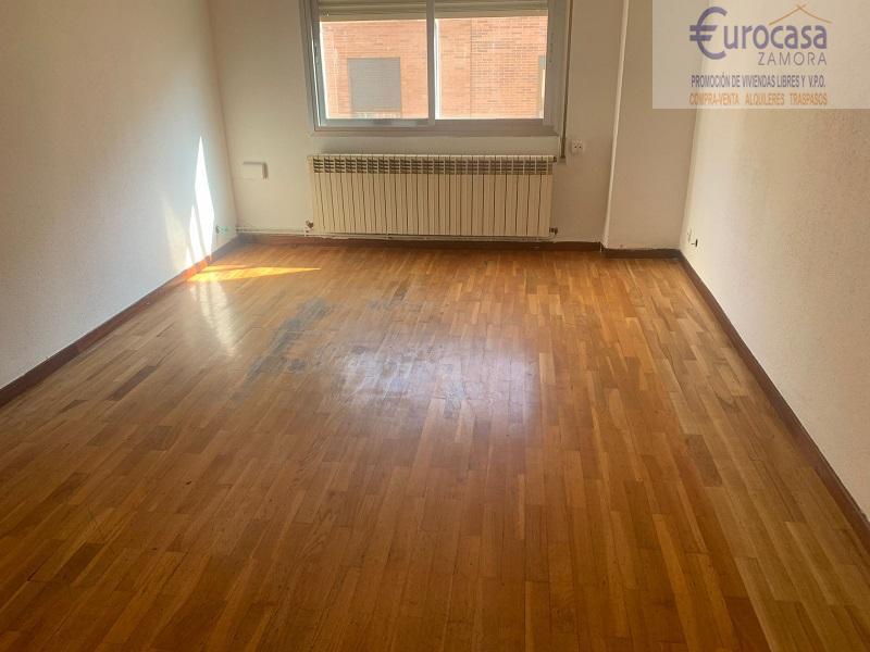 For sale of flat in Zamora